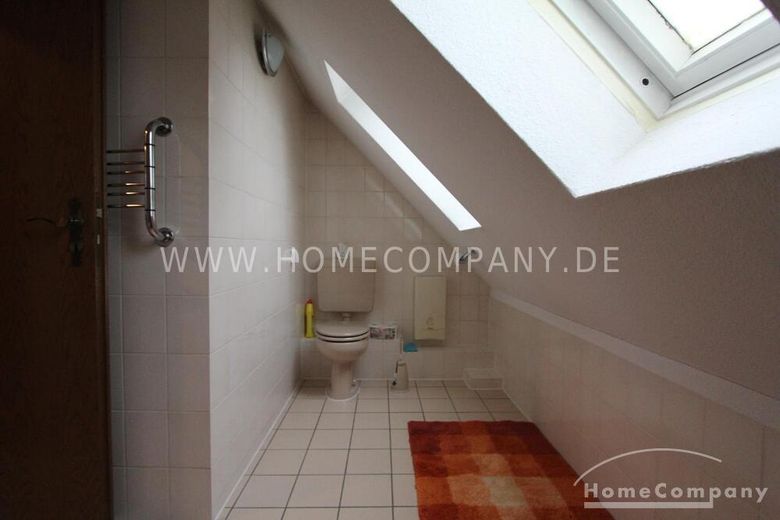 Gemütlich eingerichtete 2-Zimmer-Dachgeschosswohnung in Hürth bei Köln! – 71e2aa7f64992ef706b724322cfcb54f01c4c03c.jpg