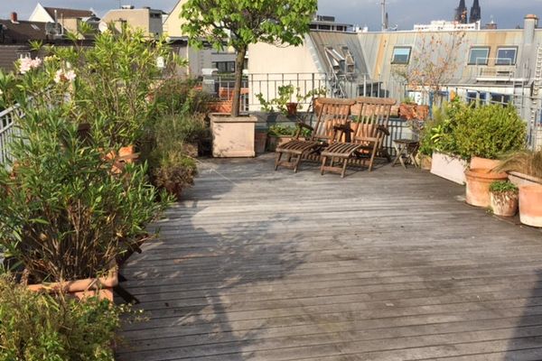Appartement de luxe exclusif dans un immeuble ancien avec terrasse sur le toit dans le Quartier belge