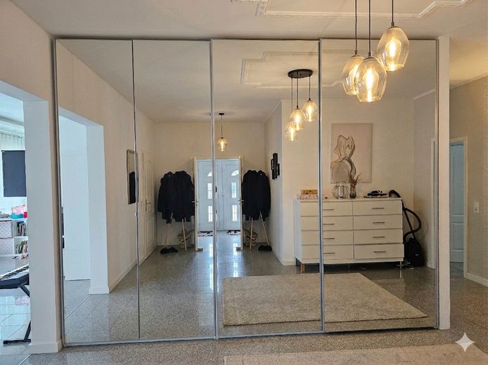 Bungalow premium senza provvigione | 180 m² | Potenziale di ampliamento | Doppio garage | Posizione tranquilla – 24 Einbauschrank Beispiel
