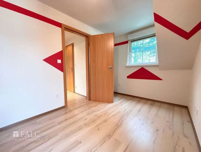 Einfamilienhaus in begehrter Lage von Marl. – Kind 2 - (KI generiert)