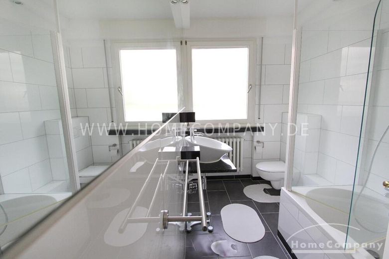 Moderne geschmackvolle mit Balkon, in Plittersdorf/ Villenlage! – 68278c4cbc8d030315a01ece844957694c8fb223.jpg