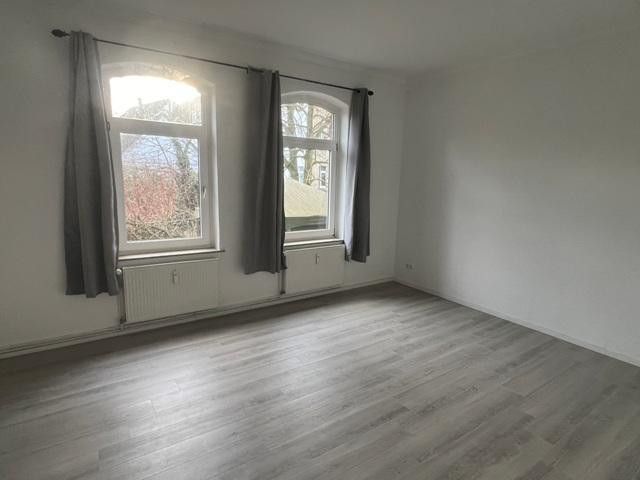 Seelze Zentrum, 2 bina, 4 bağımsız bölüm, birçok olanak – Schlafen Haus 30 EG