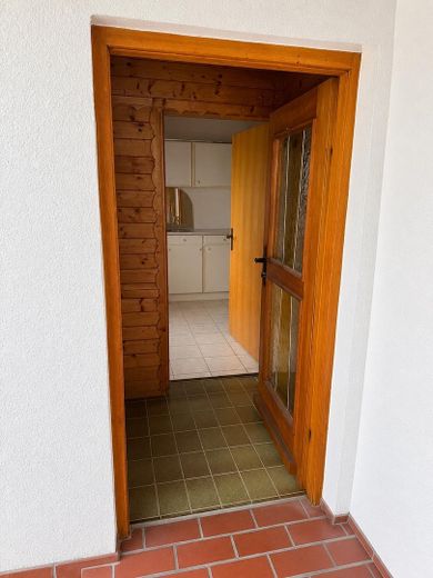 DHH+Bungalow zu Vermieten – Eingang Bungalow