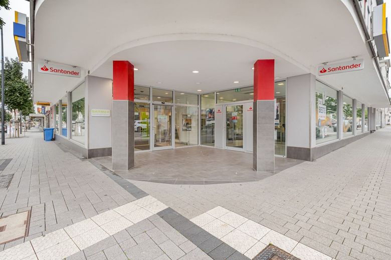 Pop-up-Store! Торгове приміщення в Marktkarree Neuwied City - Modern! – Überdachter Eingang