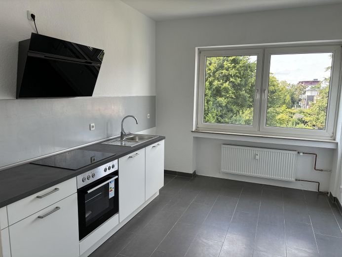 Wohntraum: Moderne 3-Zimmer-Wohnung mit 2 Balkonen und viel Platz zum Wohlfühlen! – Küche