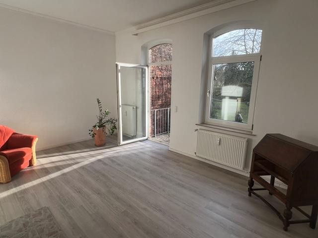 Seelze Zentrum, 2 bina, 4 bağımsız bölüm, birçok olanak – Wohnen Haus 30 EG