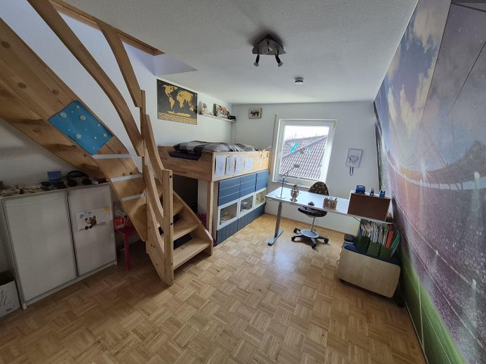 Traumimmobilie Zweifamilienhaus zentrale Lage in Falkensee – Kind 1 Wohn_1