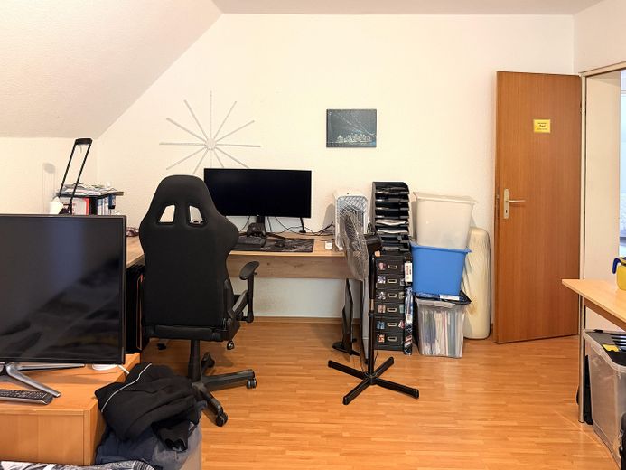 PRIVO DI PROVVIGIONE - casa unifamiliare indipendente in posizione migliore – abitare con giardino su attraente terreno d’angolo – Foto 31