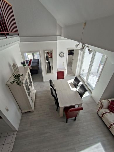Exklusive 3-Zimmer Maisonette Wohnung in Mosbach zu vermieten – Wohn- und Esszimmer