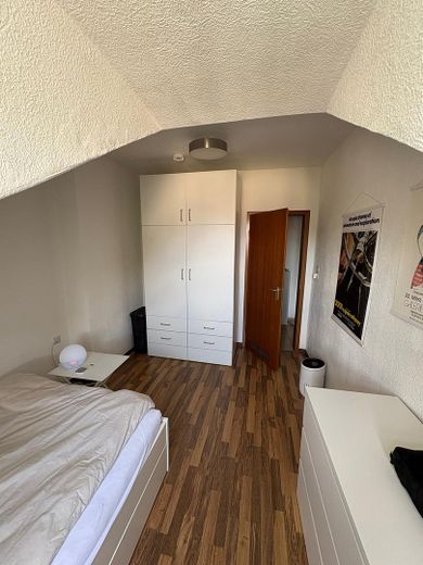 2,5-Zimmer-Wohnung in der Nähe des Lutherparks – Schlafzimmer