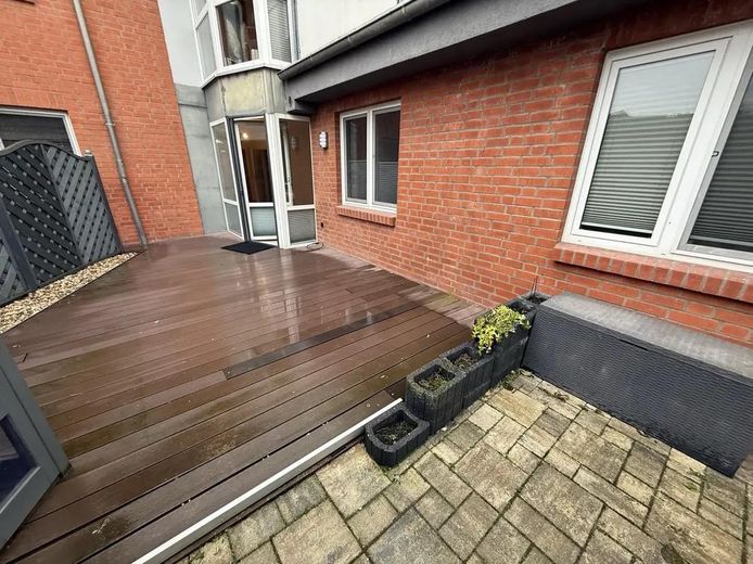 Appartamento al piano terra senza barriere architettoniche con terrazza, giardino, sauna e moderne tecnologie energetiche a Eckhorst – Terase