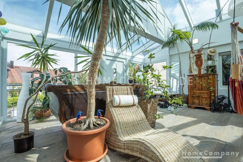 Außergewöhnlicher Designer-Bungalow mit Indoor-Pool, Heimkino  &  Smart-Home in ruhiger Naturlage – e45e5dddb73565ff224c8469c1491fc9d5046dee.jpg