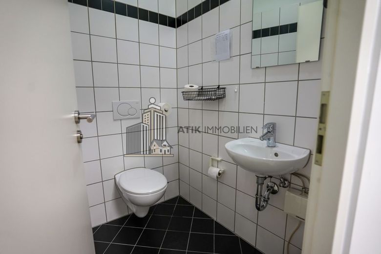 ATIK: Moderne Büro- und Praxisflächen im Gesundheits- und Ärztezentrum Lusanum – WC