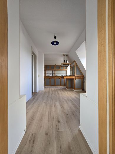 Appartamento mansardato di 3 locali appena ristrutturato con vista sul fiordo e cucina componibile – Foto 11