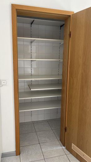 Friendly, bright 4-room apartment – Speisekammer