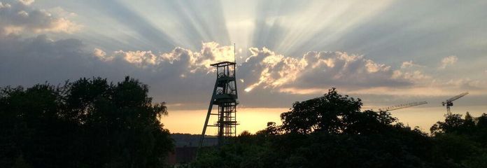 2 बाथरूम, बालकनी और गैराज के साथ विशाल 4-कमरों वाला अपार्टमेंट और एक अविश्वसनीय दृश्य – Aussicht