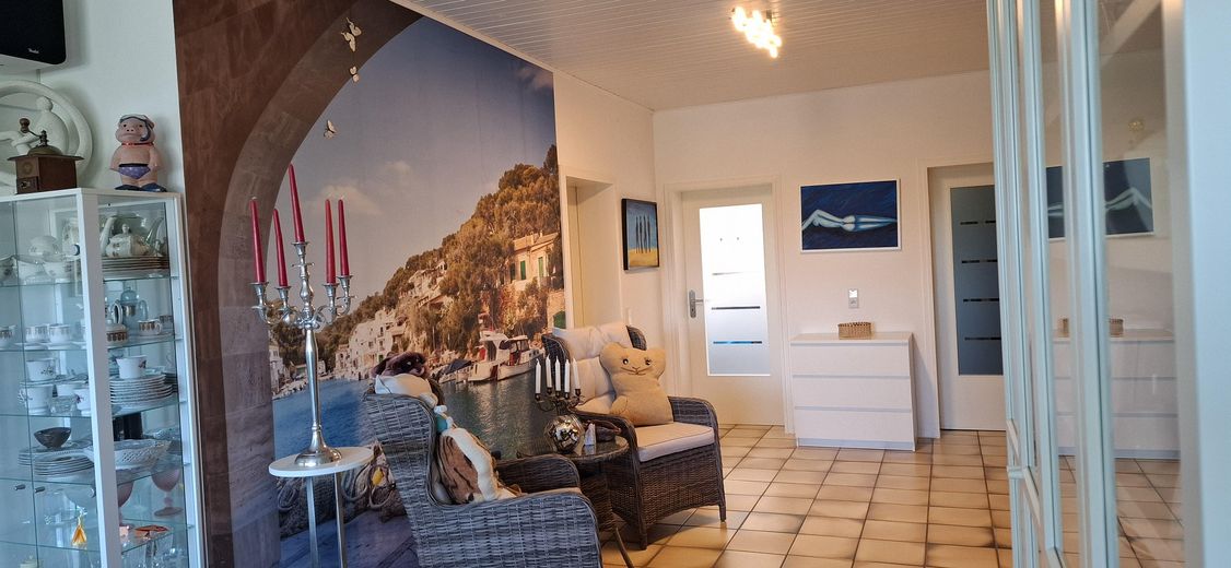 Zweifamilienhaus plus Appartement - Provisionsfrei – Erdgeschoss