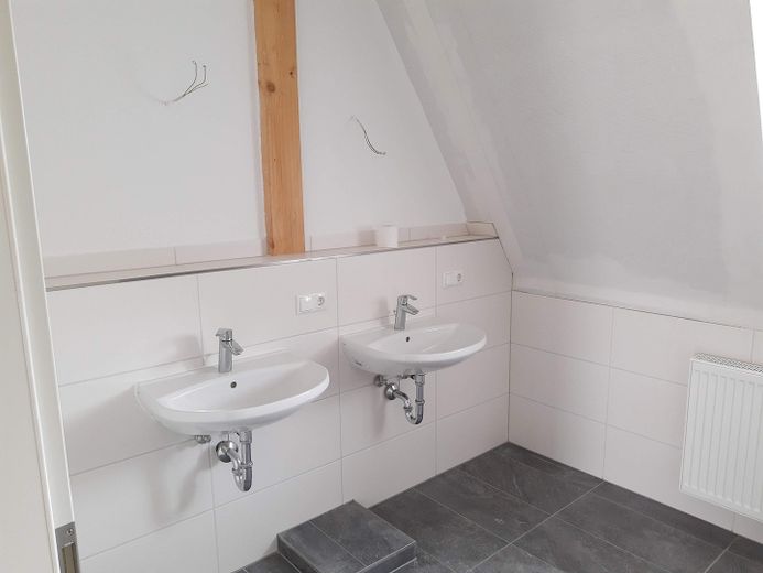 Dusch/WC ohne Einbauschränke