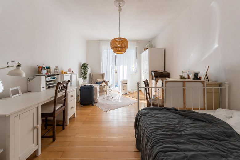 Zonder makelaarscourtage! 3-kamerappartement in een oud gebouw (ca. 102 m²) incl. balkon en garage in de Südweststadt – Kinderzimmer