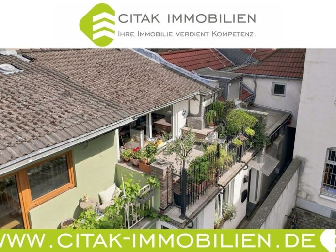 Charmantes Stadthäuschen mit großer Terrasse in Köln-Bickendorf – Foto 1