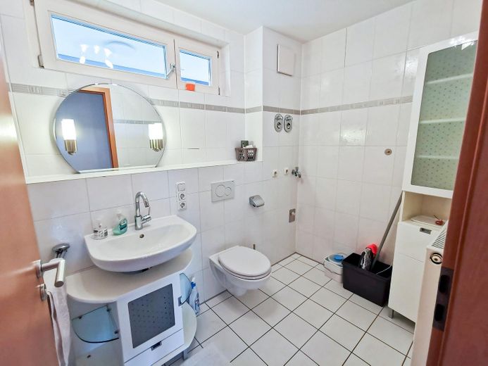 Bad mit Badewanne
