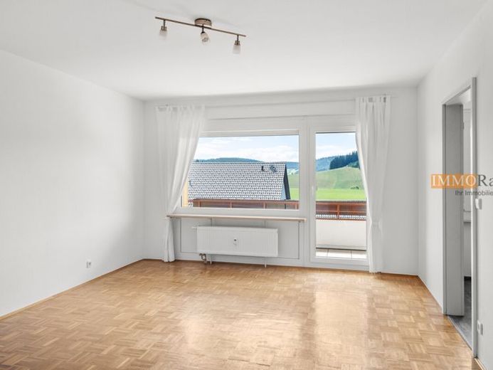 IMMORath.de - 2,5-Zimmer Wohnung mit Balkon und einzigartigem Ausblick – Foto 1