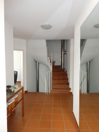 Hochwertige DHH in ruhiger Toplage München-Obermenzing – Flur