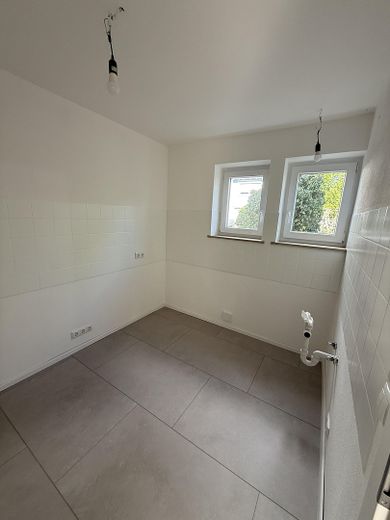 Casa a schiera ristrutturata con finiture di pregio in affitto a Mindelheim – Küche