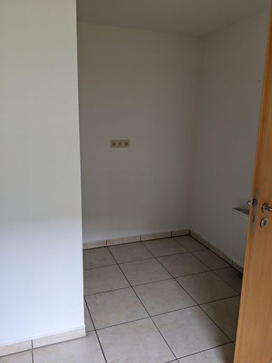 Квартира на садовому поверсі в озелененому тихому південно-західному районі Баденвайлера – Büro/Gast/Kind