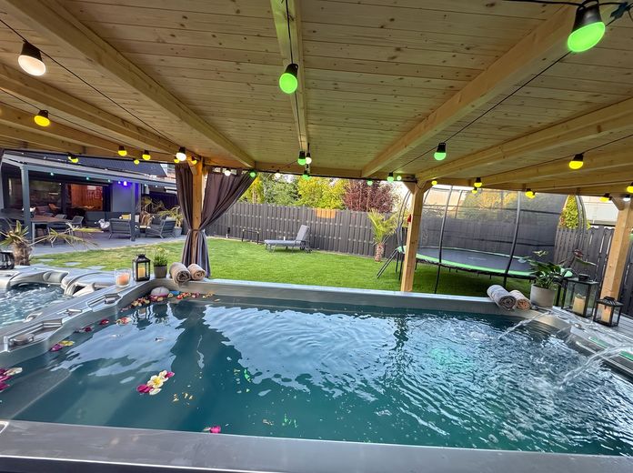Casa a schiera terminale di lusso | 225 m² | Ristrutturata a nuovo nel 2025 | Classe A+ | FV + Swim Spa – Swimm Spa