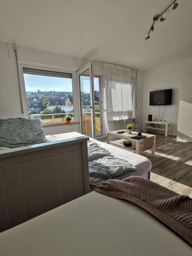 1 Zimmer Wohnung - Renoviert und liebevoll eingerichtet – Wohnbereich