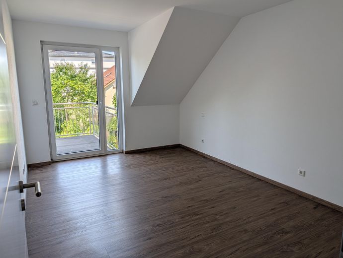 Traumhafte 3-Zimmerwohnung mit Blick zum Herkules – Schlafzimmer Nr. 1