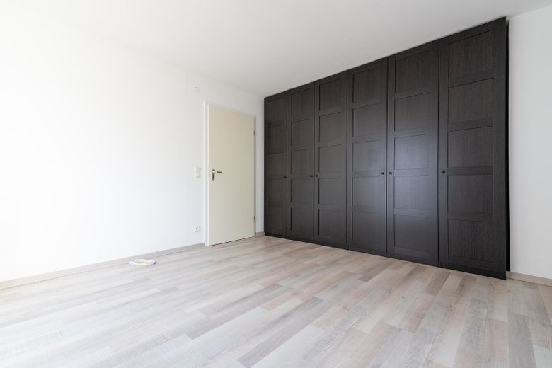 Schlafzimmer mit Einbauschrank