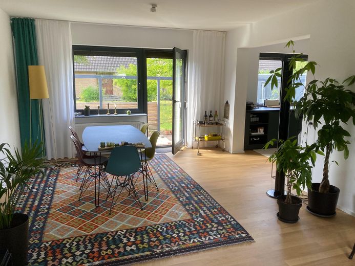 Wohnzimmer zum Garten