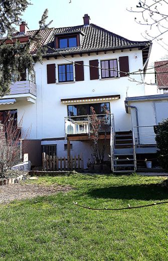 منزل مزدوج مُعتنى به يتمتع بسحر خاص - هادئ | مركزي | حديقة – Blick vom Garten aufs Haus 