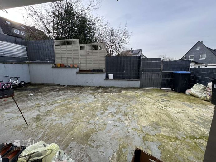 Attraktive Kapitalanlage mit 12 Wohneinheiten in gefragter Lage – Terrasse