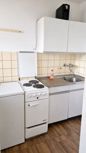 Furnished 1-room apartment in a central location near Bremen main station incl. kitchenette – Foto 8