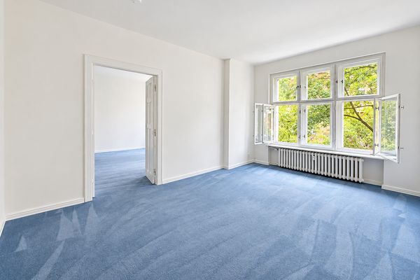 Altbaujuwel in Charlottenburg – 4 Zimmer, Balkon & Aufzug nahe Ku’damm