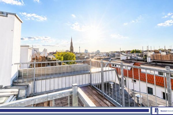 Exklusive Dachgeschosswohnung mit Kamin & Aufzug