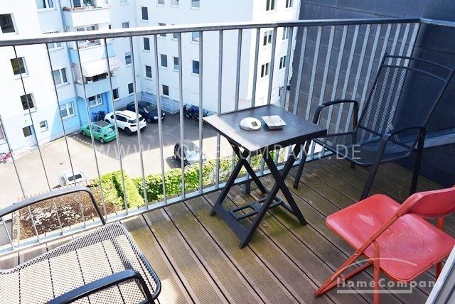 Zentrum, Modern möblierte DG-Wohnung mit Dachterrasse und offener Küche in zentraler aber ruhiger Lage – ec3fa492d0be8a74682b4a05559e7baa420983f2.jpg