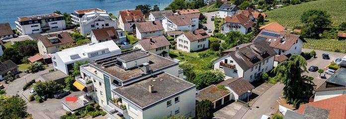 Exklusive 3-Zimmer-Wohnung mit Seesicht und Garage, Haus top saniert - frei!