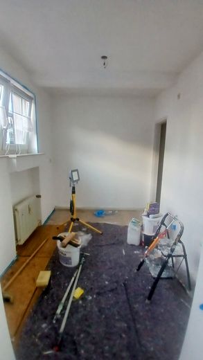 Provisionsfreier Wohntraum in Ohligs-Bestlage: Kernsaniert, bezugsfrei & ideal für Pendler! – Küche 