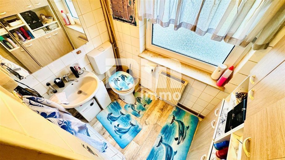 Schöne Doppelhaushälfte in schöner Wohnlage mit Panoramablick, Gartenbereich und Garage – OG / DG WC