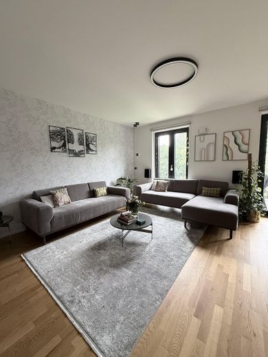 Traumhafte moderne 5-Zimmer  Wohnung in zentraler Lage – Foto 3