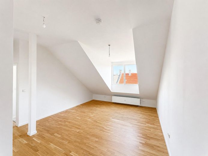 Appartamento mansardato al primo ingresso con splendida terrazza sul tetto – Schlafzimmer
