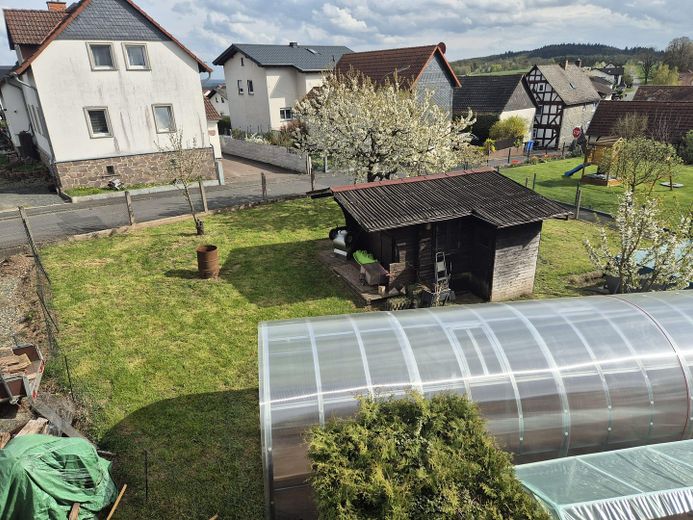 Kernsaniertes EFH nahe Marburg: Pool & 908m² Traumgarten – Photo 6