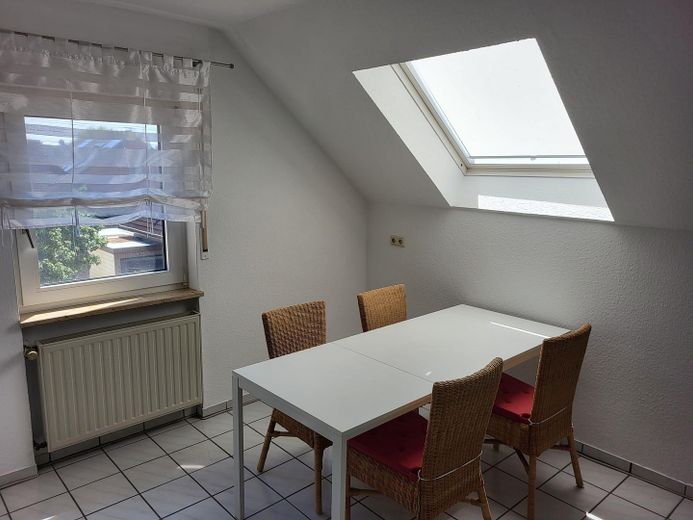 2 Zimmer Whg. mit Balkon in guter Lage von Würselen – Küche