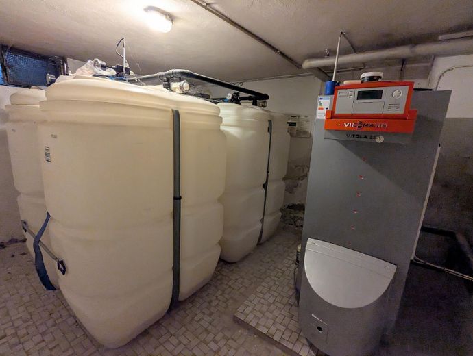 Bungalow adatto alle famiglie, vicino al centro e ben collegato – Heizungsraum