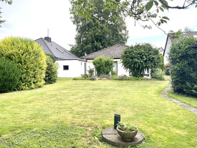Viel Raum für Ihr Leben – großer Garten