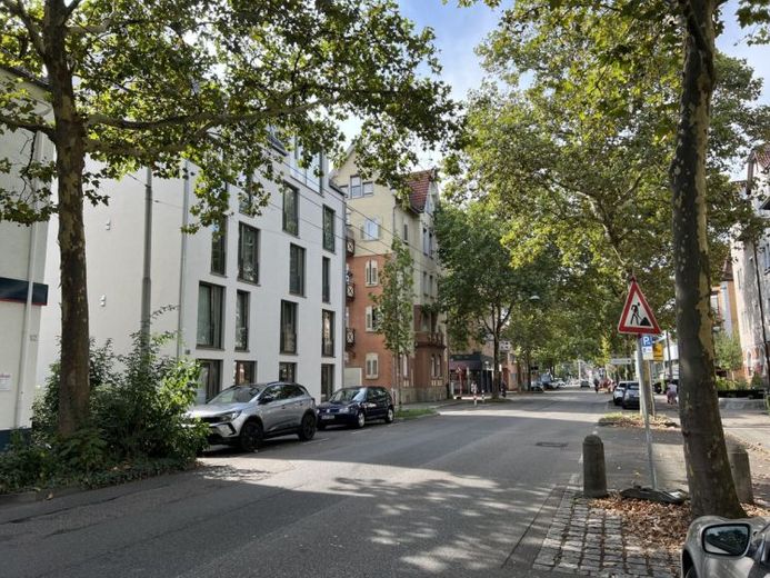 Moderne 2-Zi-Wohnung in 
Appartementhaus
73730 Esslingen – Foto 1